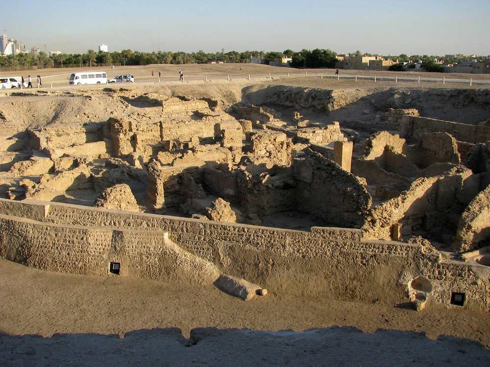 Military Museum — Excavation next to Bahrain Fort